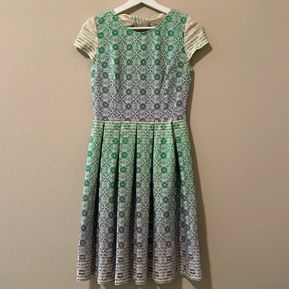 Tailored Pleated Midi Dress with Short Sleeves - Picture 1 of 9